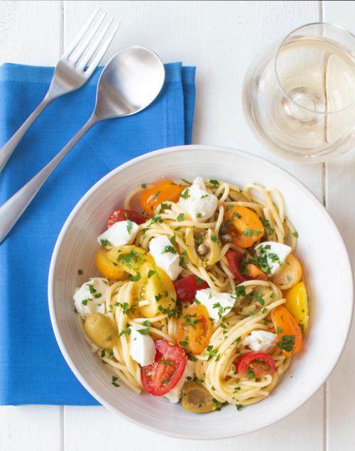 Isle of Wight tomato raw sauce for spaghetti